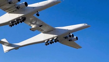 Stratolaunch airplane's ascent