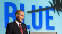 Bill Nelson announces award to Blue Origin
